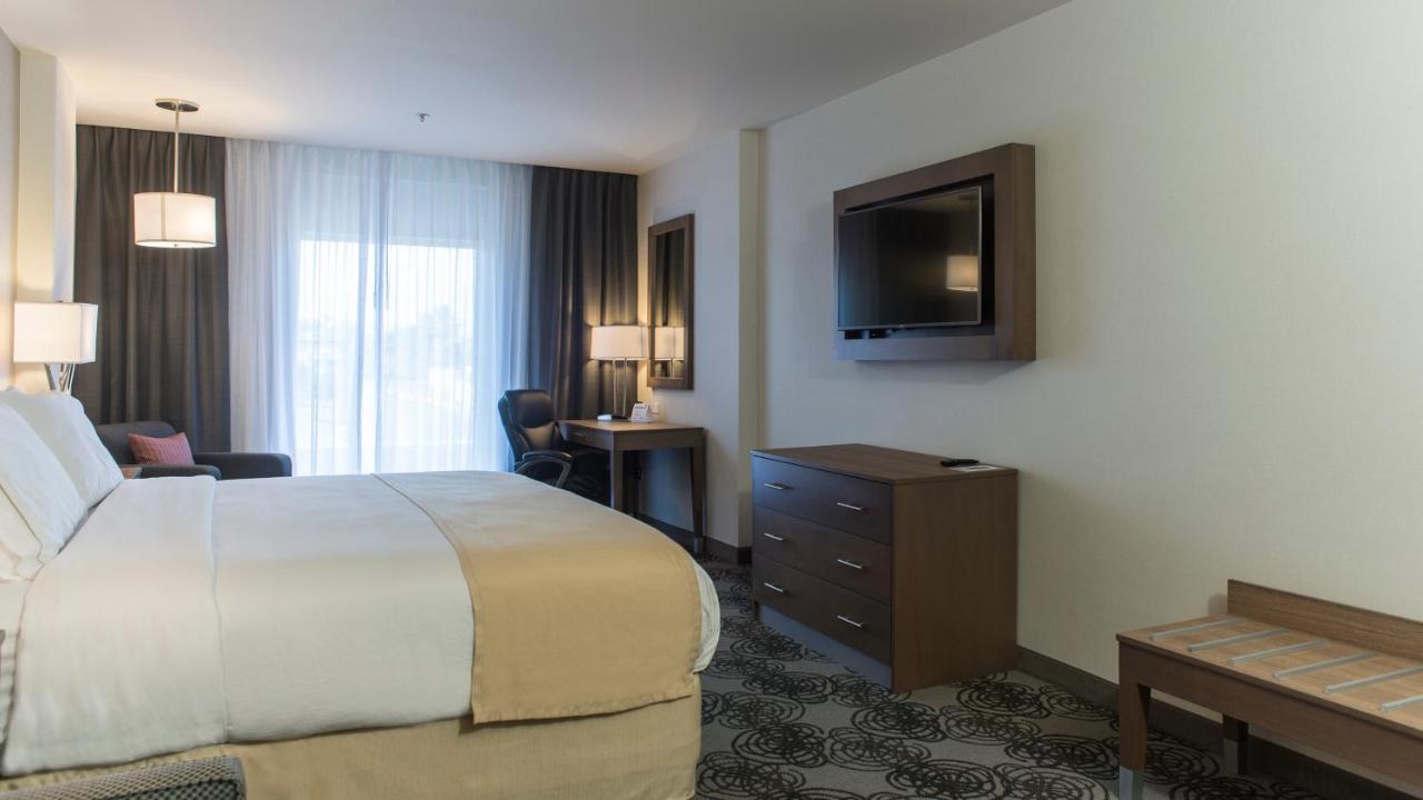 Holiday Inn Express & Suites Chihuahua Juventud By Ihg Bagian luar foto
