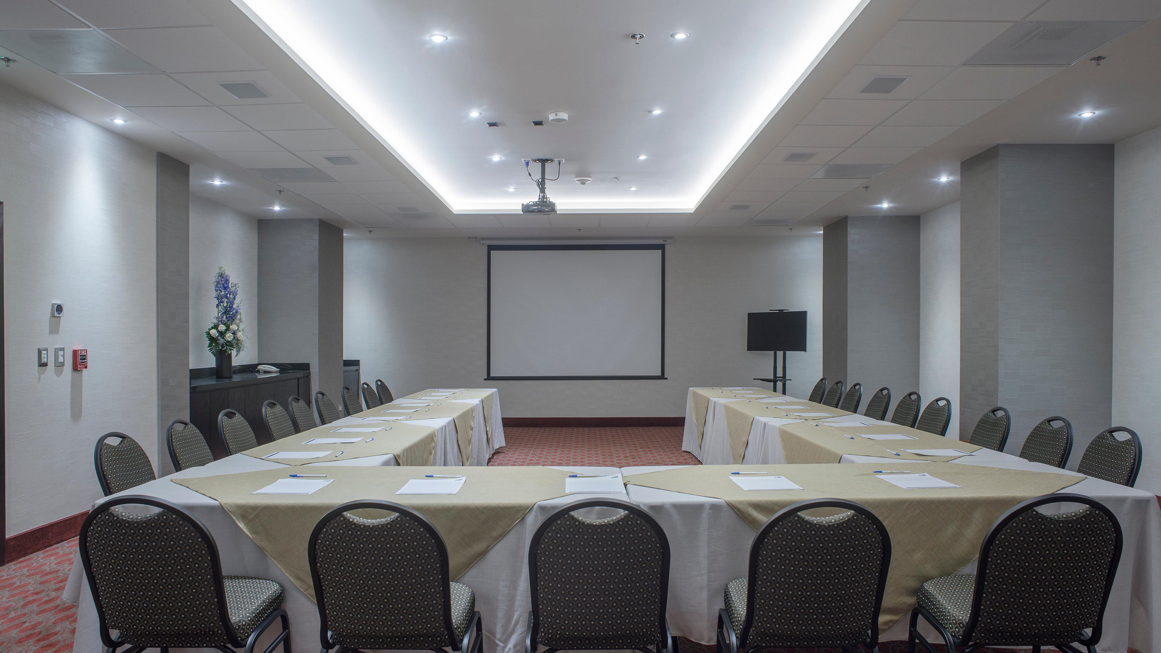 Holiday Inn Express & Suites Chihuahua Juventud By Ihg Bagian luar foto
