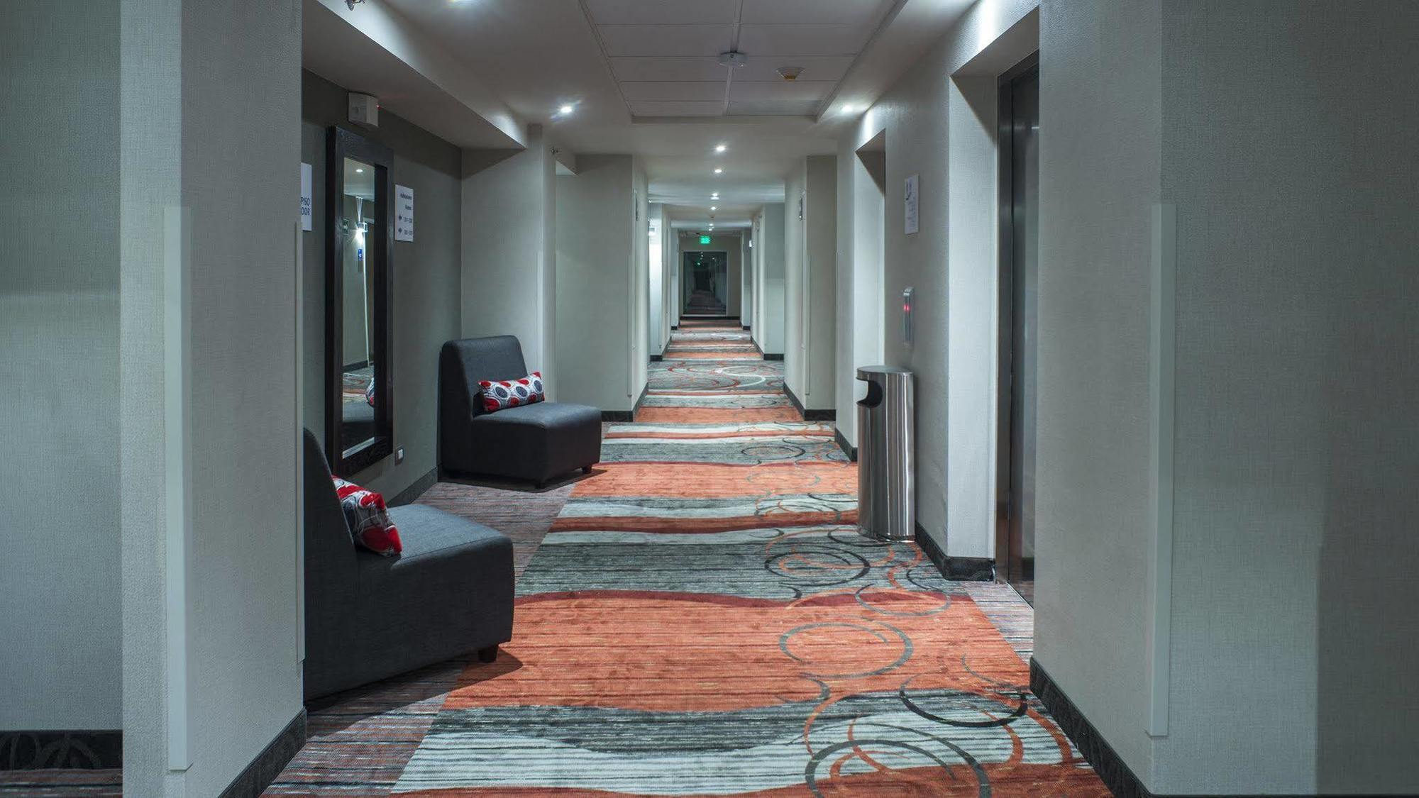 Holiday Inn Express & Suites Chihuahua Juventud By Ihg Bagian luar foto