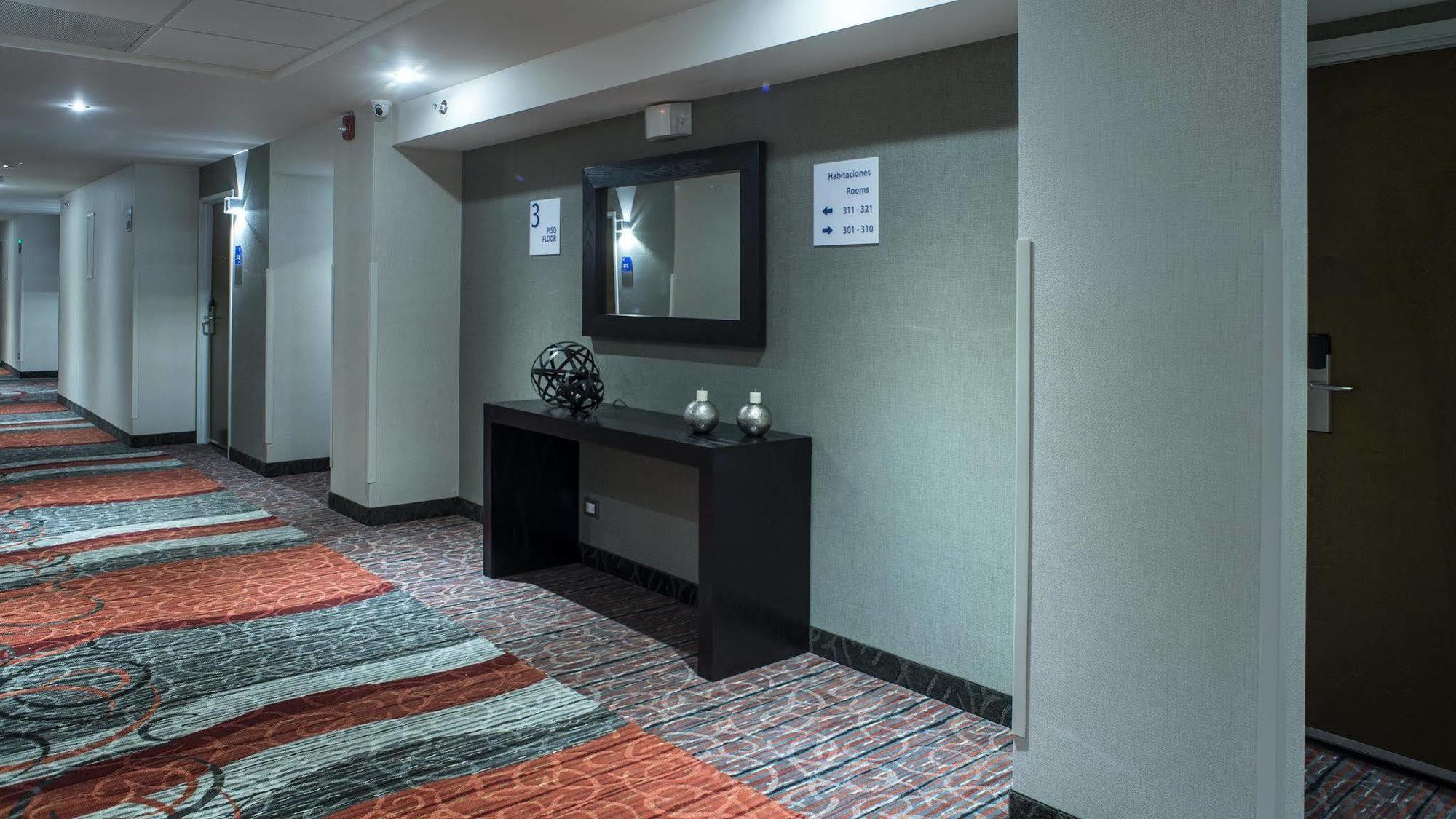 Holiday Inn Express & Suites Chihuahua Juventud By Ihg Bagian luar foto